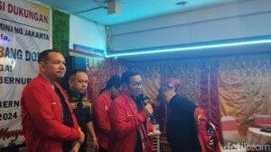 Calon Gubernur (Cagub) Jakarta, Pramono Anung, mendapat dukungan dari Forum Perantau Minang Jakarta. Pramono mengaku akan mempermudah izin usaha.